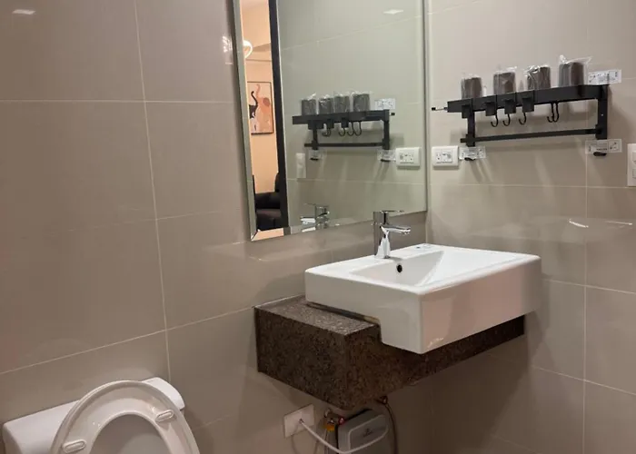 Apartment Modern Cozy 1br Next To Okada Casino Airsports Moa