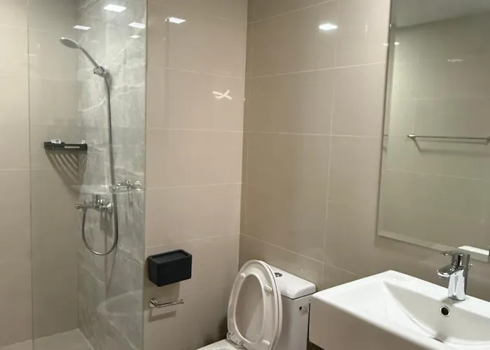 Apartment Modern Cozy 1br Next To Okada Casino Airsports Moa Manila